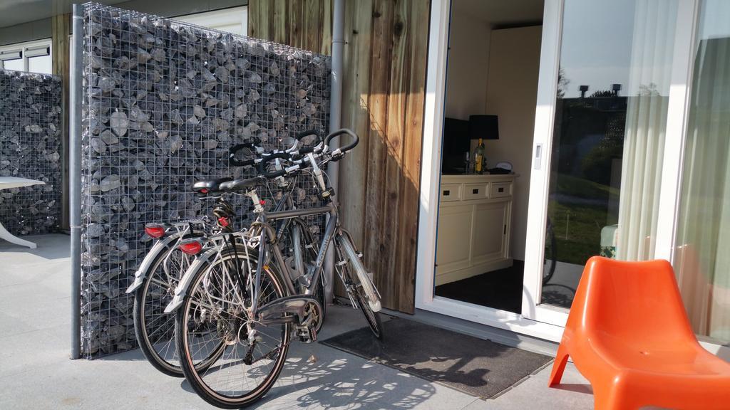 Luxe 2 Persoons Zeeduin, Bbg Met Terras - Amelander Kaap Met Gratis Hotel-zwembad *
